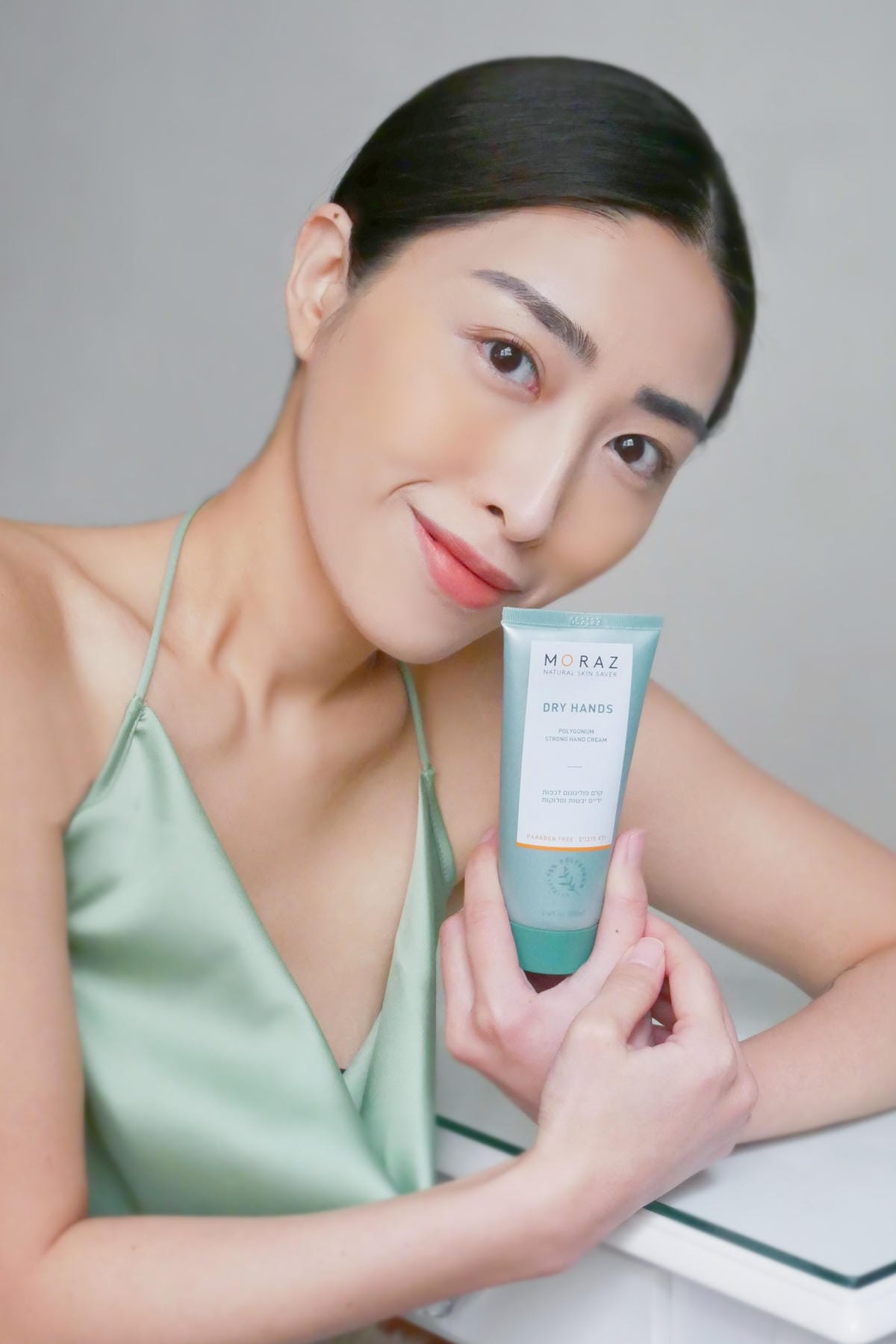 【moraz茉娜姿護手霜推薦】來自以色列的專業天然草本品牌, 肌膚修護專家,潤澤修護手霜,耐水洗,滋潤不黏手