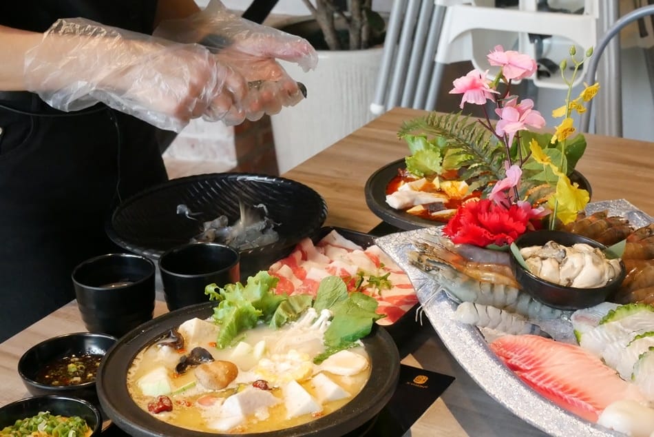 肉多多火鍋-林甜蜜 肉多多火鍋-林甜蜜