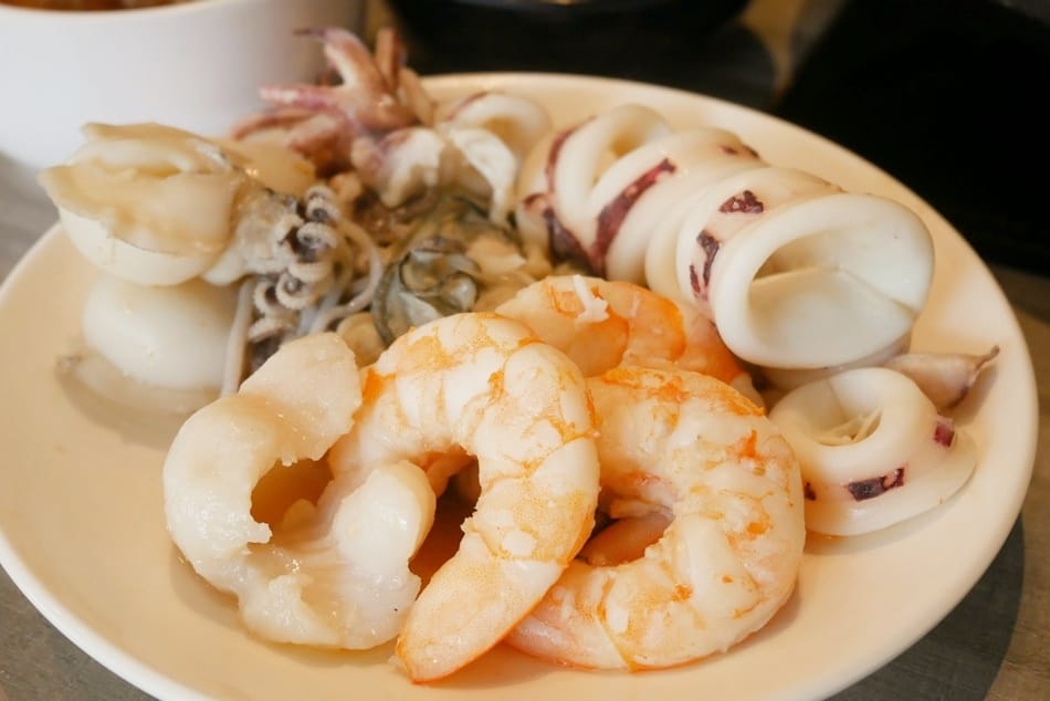 肉多多火鍋-林甜蜜 肉多多火鍋-林甜蜜