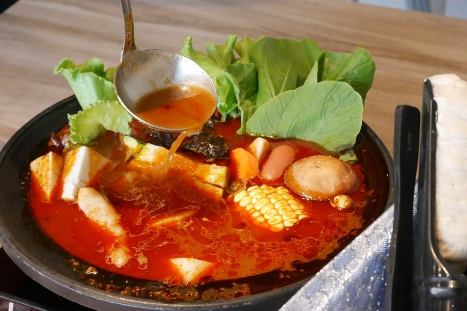 肉多多火鍋-林甜蜜 肉多多火鍋-林甜蜜