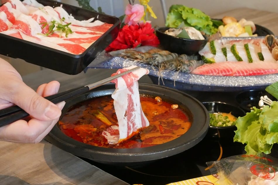 肉多多火鍋-林甜蜜 肉多多火鍋-林甜蜜