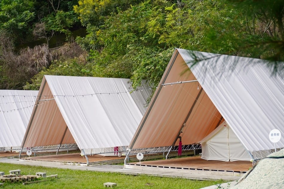 【蟬說:山中靜靜】台中市太平區,夢幻豪華露營區,絕美山景、雲 【蟬說:山中靜靜】台中市太平區,夢幻豪華露營區,絕美山景、雲
