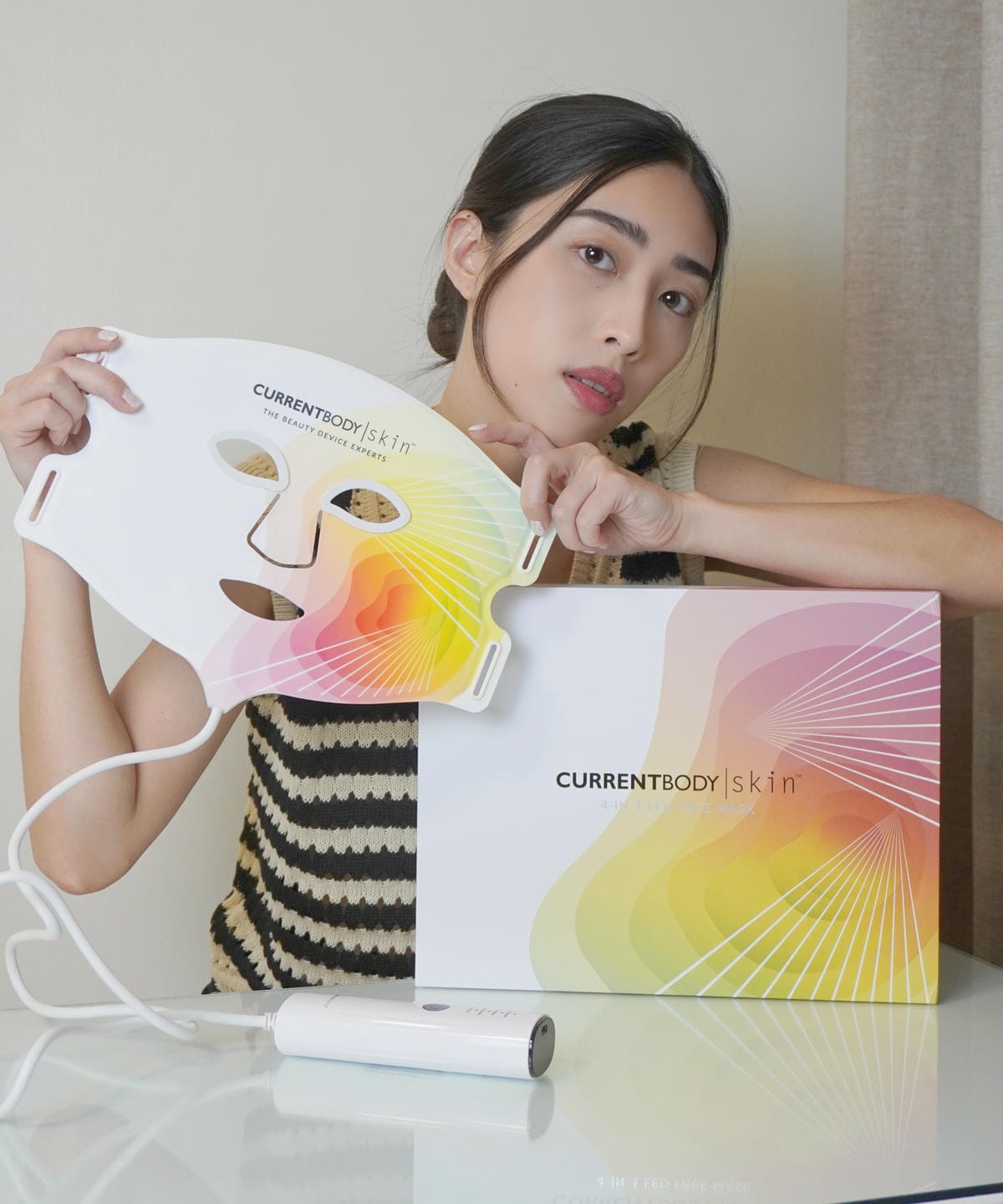 【CurrentBody】在家輕鬆保養美容儀推薦,CurrentBody Skin 4合1 LED 光療面膜儀&CurrentBody Skin 水凝膠面膜