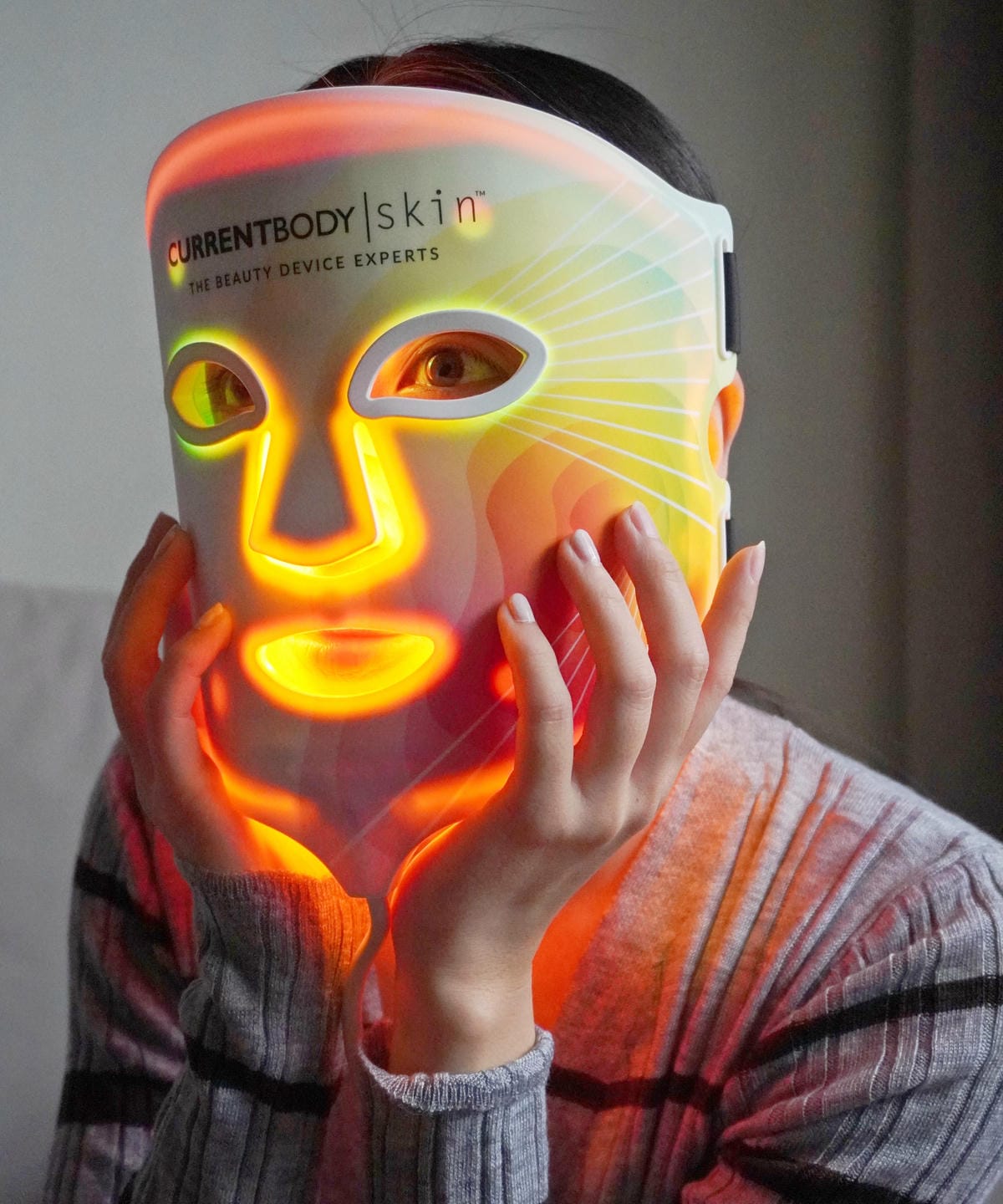 【CurrentBody】在家輕鬆保養美容儀推薦,CurrentBody Skin 4合1 LED 光療面膜儀&CurrentBody Skin 水凝膠面膜