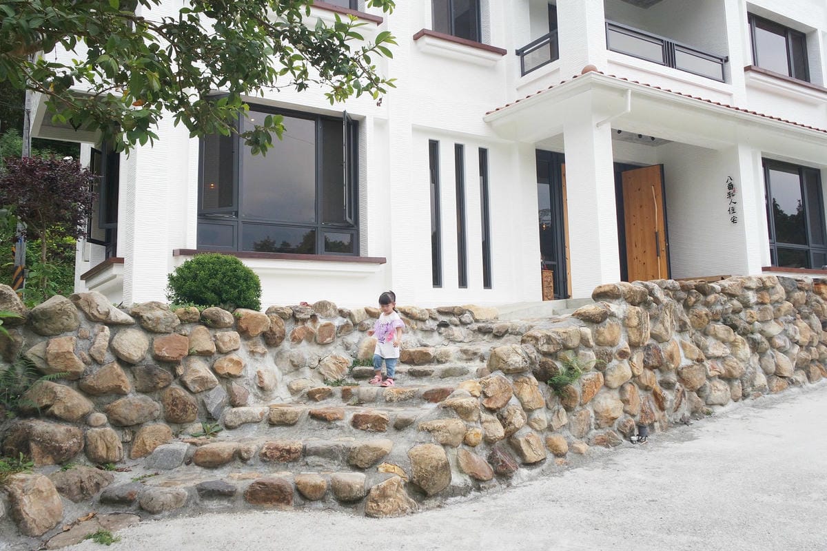 【住宿分享】南投日月潭民宿,賞螢火蟲推薦,八番私人住宅,遠離 【住宿分享】南投日月潭民宿,賞螢火蟲推薦,八番私人住宅,遠離