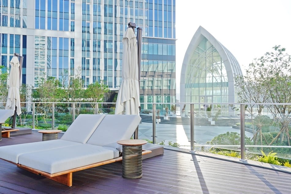 【台北漢來大飯店】全新吃到飽品牌「島語自助餐廳」,無邊際泳池 【台北漢來大飯店】全新吃到飽品牌「島語自助餐廳」,無邊際泳池