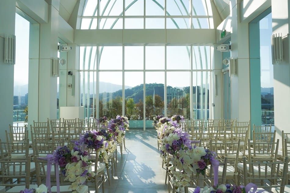 【台北漢來大飯店】全新吃到飽品牌「島語自助餐廳」,無邊際泳池 【台北漢來大飯店】全新吃到飽品牌「島語自助餐廳」,無邊際泳池