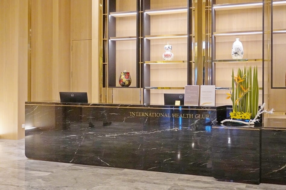 【台北漢來大飯店】全新吃到飽品牌「島語自助餐廳」,無邊際泳池 【台北漢來大飯店】全新吃到飽品牌「島語自助餐廳」,無邊際泳池