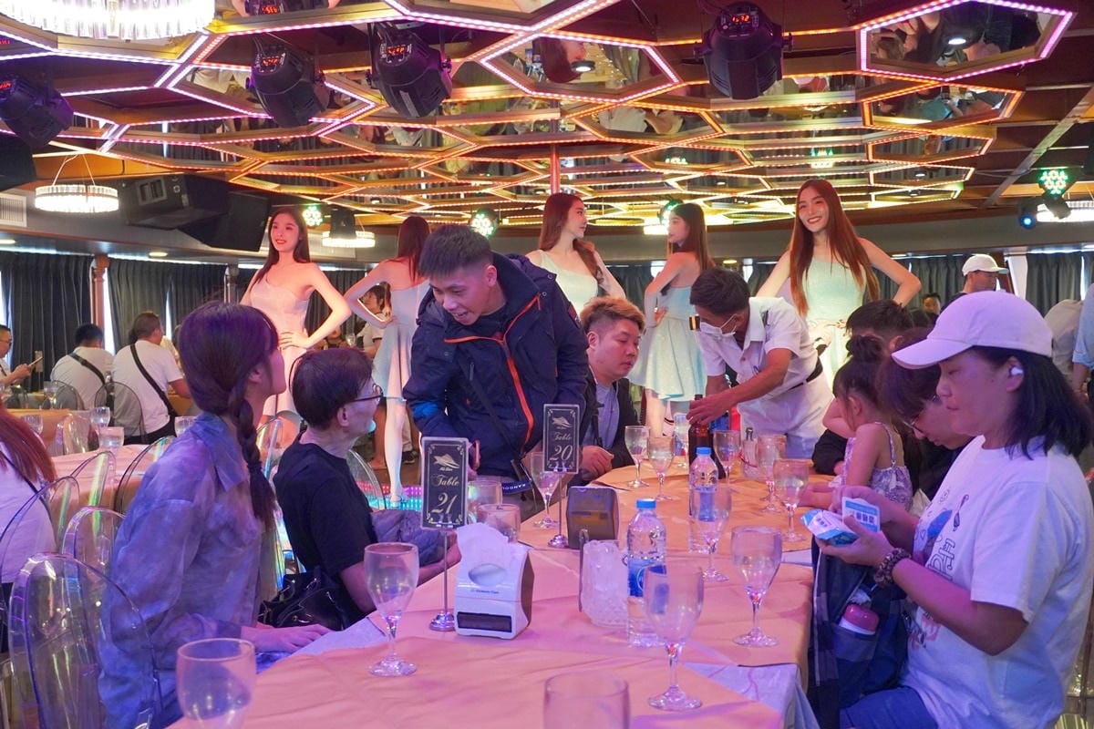 DSC00010.JPG DSC00010.JPG