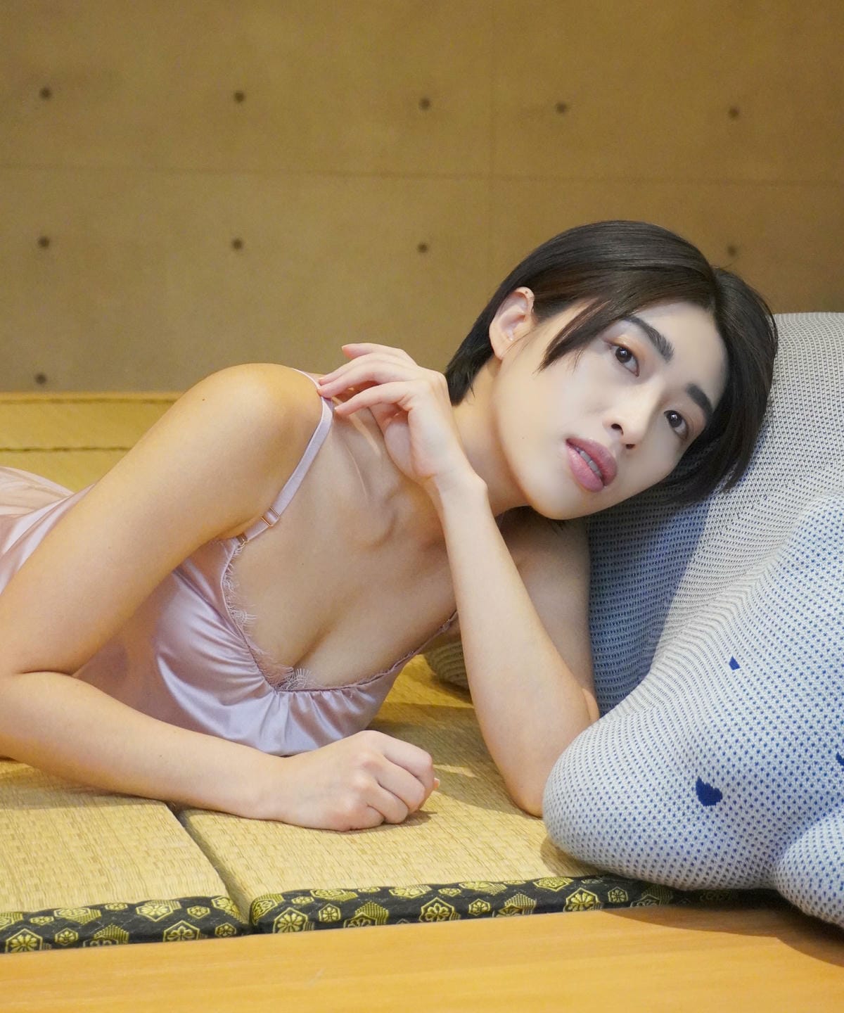 【Qmomo】越睡越美麗，晚安推推【美容覺主】,2024年春夏新色,雙C絲滑成套睡衣,低調奢華睡眠內衣推薦