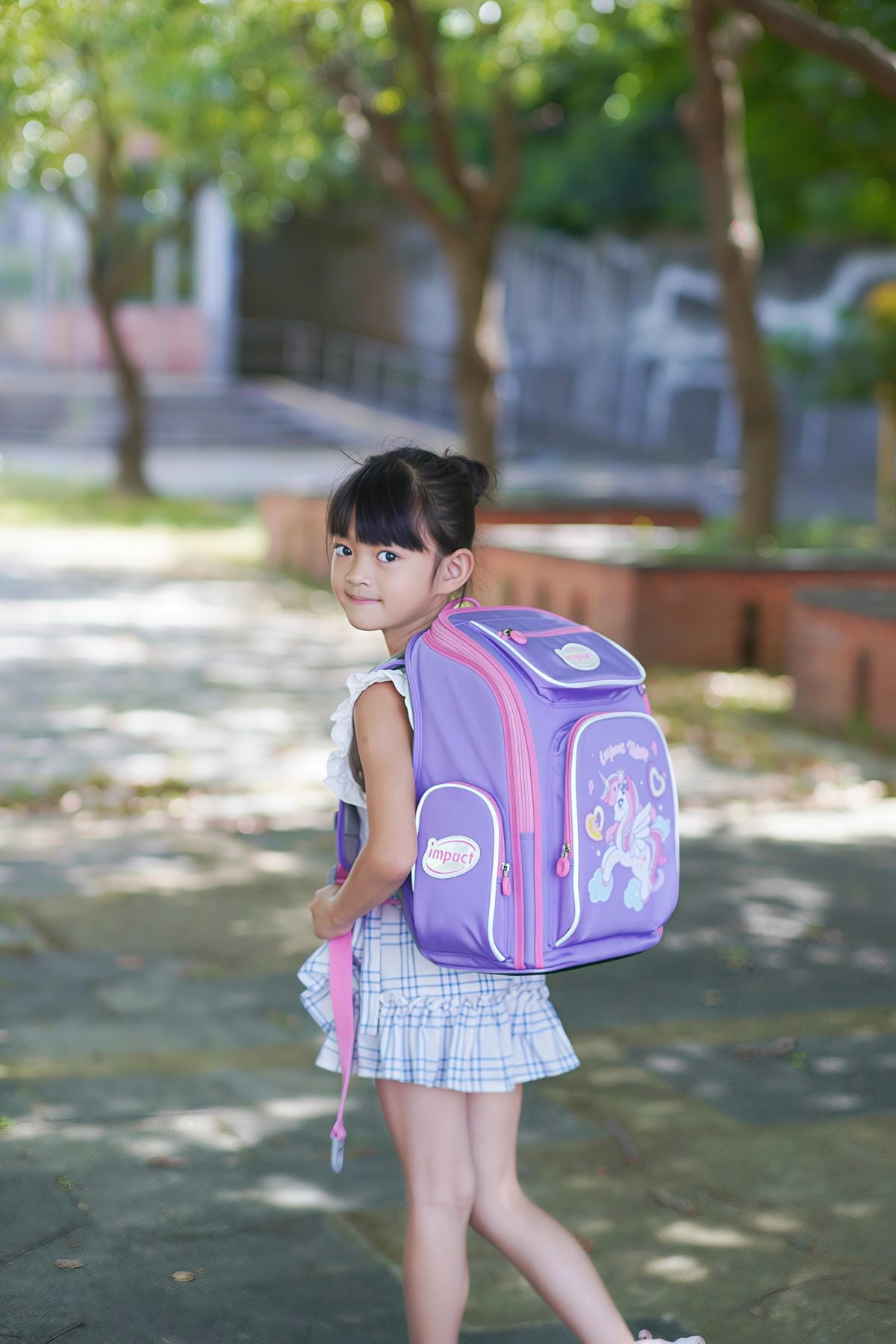 【BAG TO YOU百達遊】impact怡寶亮片獨角獸,新一代標準型輕量護脊書包,小學生護脊書包推薦