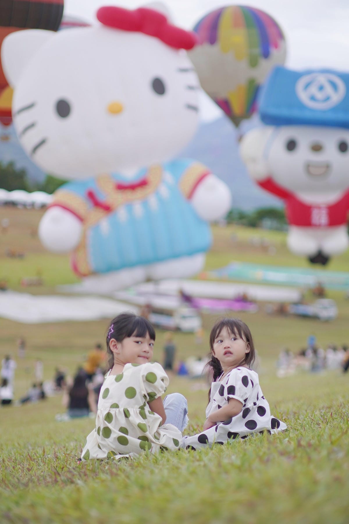 【2024 臺灣國際 熱氣球嘉年華】時間表/光雕音樂會地點/接駁車資訊,台東暑假旅遊攻略,甜蜜追球日記