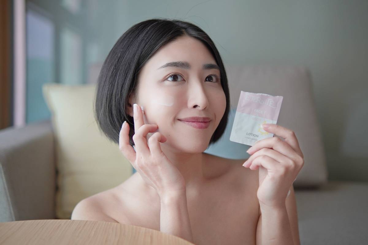 【Éternité 奇蹟撫紋精華乳液】試用心得,全身可用乳液推薦,從乾燥粗糙到柔潤細緻的奇蹟旅程 - 第6張圖 【Éternité 奇蹟撫紋精華乳液】試用心得,全身可用乳液推薦,從乾燥粗糙到柔潤細緻的奇蹟旅程