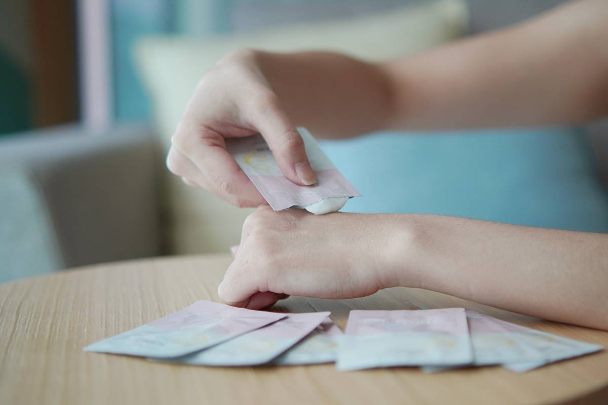 【Éternité 奇蹟撫紋精華乳液】試用心得,全身可用乳液推薦,從乾燥粗糙到柔潤細緻的奇蹟旅程 - 第4張圖 【Éternité 奇蹟撫紋精華乳液】試用心得,全身可用乳液推薦,從乾燥粗糙到柔潤細緻的奇蹟旅程