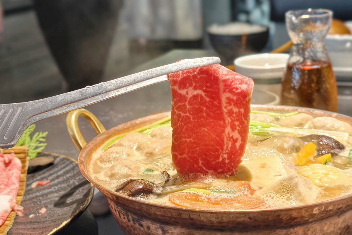 【南投美食】埔里特色鍋物，渡之島日高鍋物A5和牛、松葉蟹，吃到飽蔬食自助吧，人氣餐廳聚餐首選