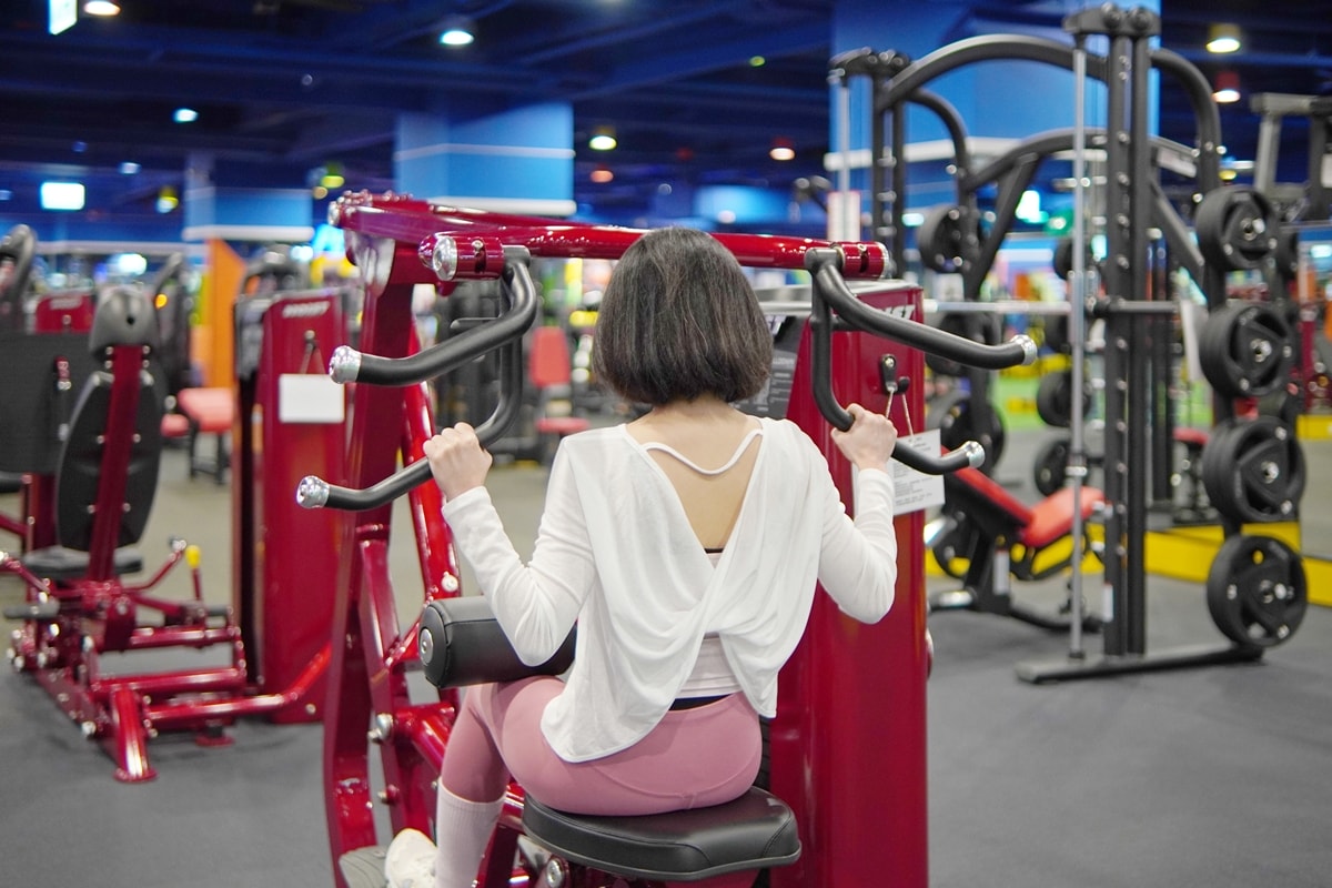 【健身房推薦】新竹全新地點香山店，館內設施，World Gym 領取14天免費體驗，多元有氧團課體驗