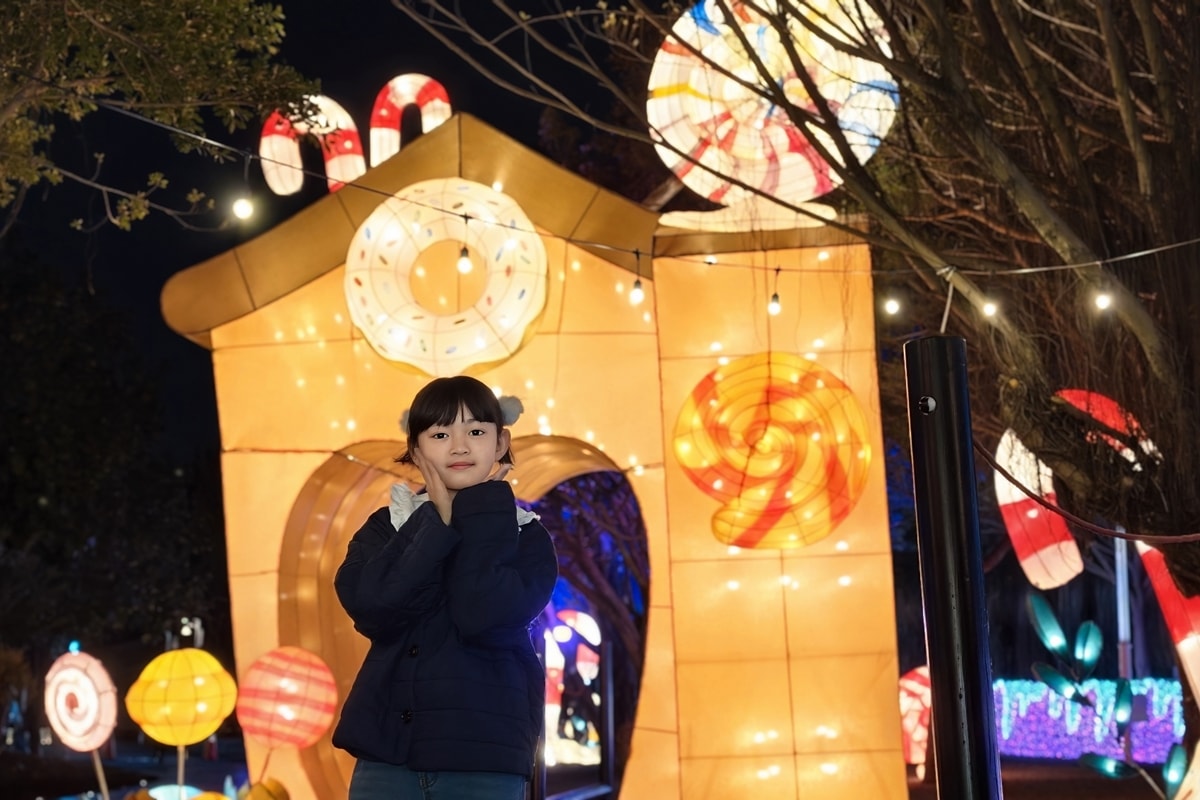 童話夢幻之旅，2026中臺灣燈會開跑啦！教育 局「童趣歡樂谷」燈區，8大童話燈組經典故事重現