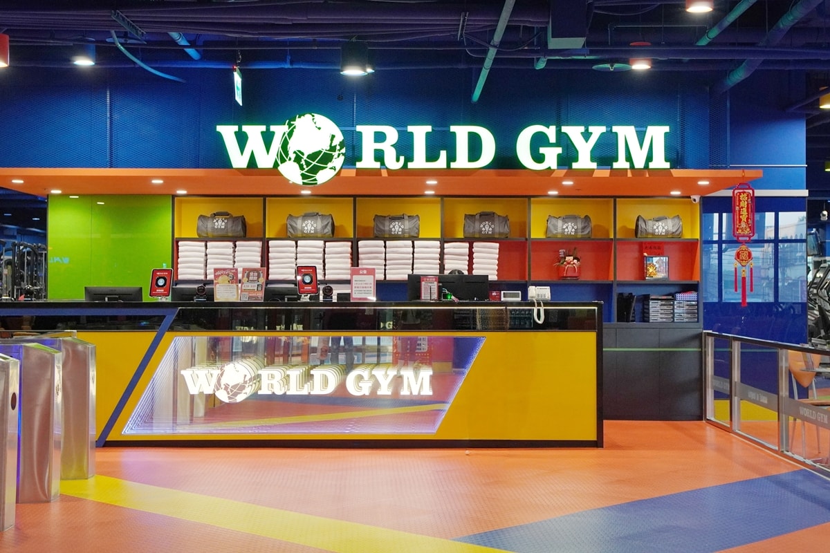 【健身房推薦】新竹全新地點香山店，館內設施，World Gym 領取14天免費體驗，多元有氧團課體驗