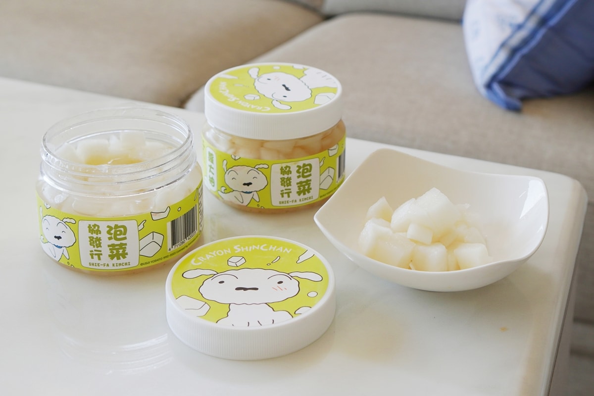 【泡菜界的時尚風潮】超可愛的 協發行泡菜 x 蠟筆小新聯名！好吃停不下，5款必吃泡菜開箱分享