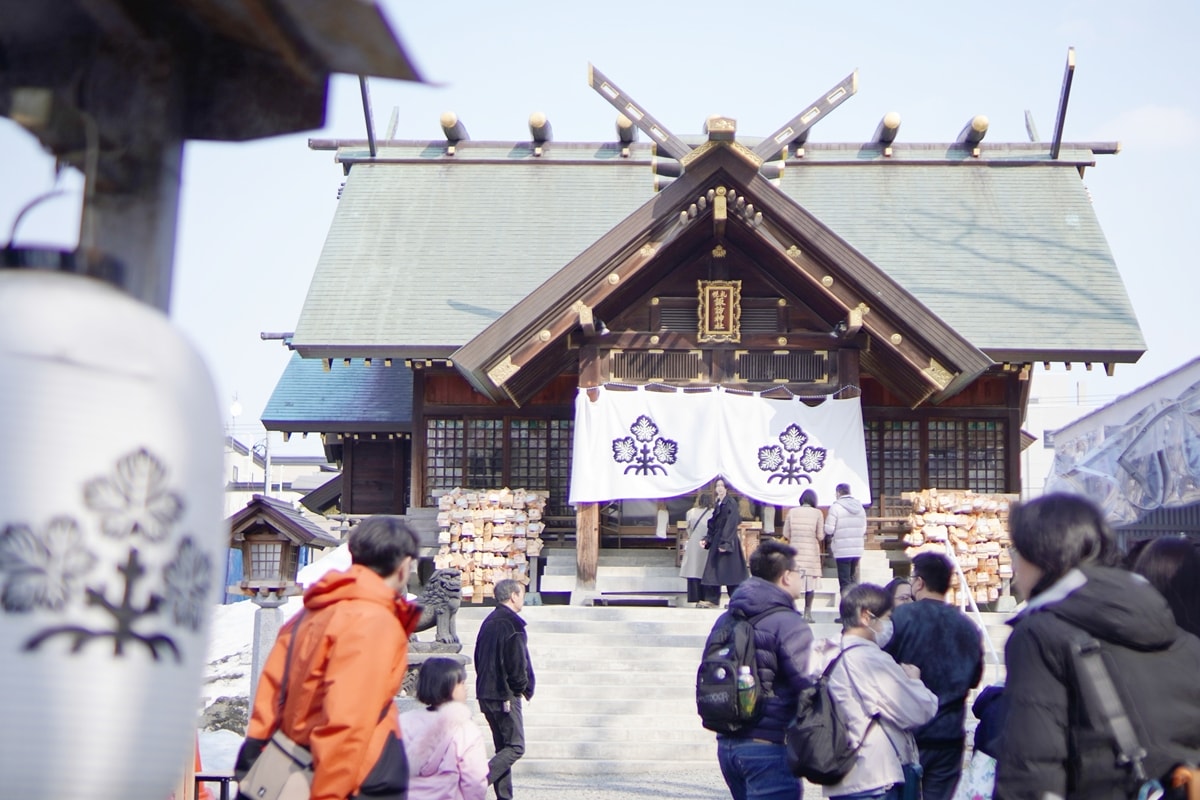 【北海道札幌】北海道冬季限定！超可愛的「透明小鳥御守」在札幌諏訪神社等你來帶回家