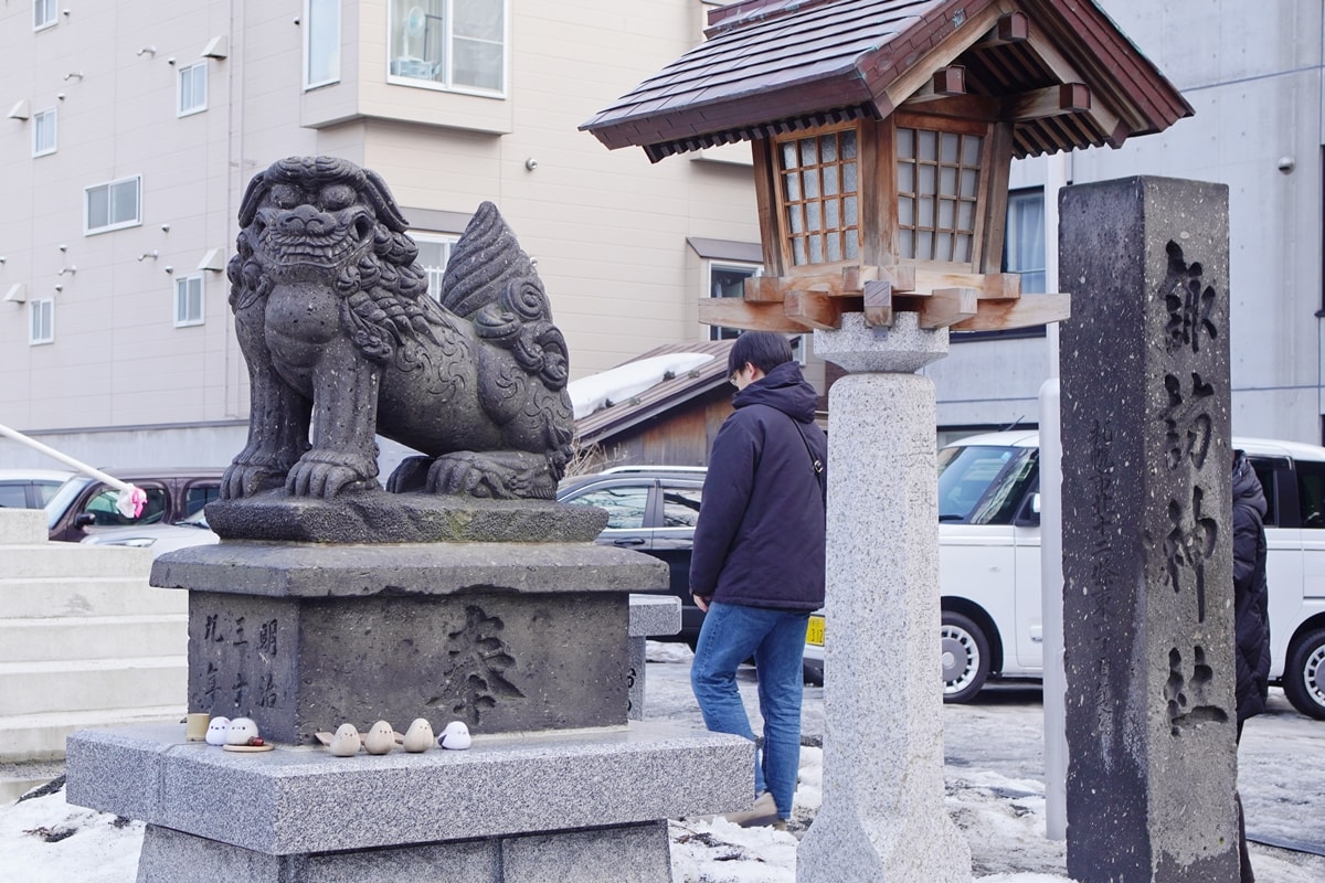 【北海道札幌】北海道冬季限定！超可愛的「透明小鳥御守」在札幌諏訪神社等你來帶回家
