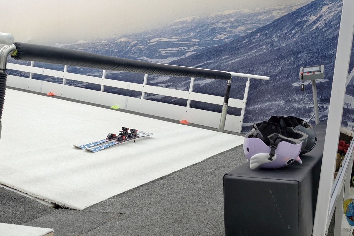 日本王子滑雪學校 高雄室內滑雪推薦，日本王子滑雪學校唯一授權室內機上滑雪學校，單板/雙板