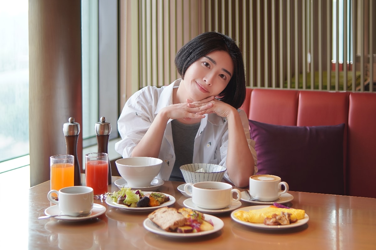 【台南住宿推薦】台南遠東香格里拉一泊二食，遠東CAFE五星印度特色料理，高樓美景住房推薦
