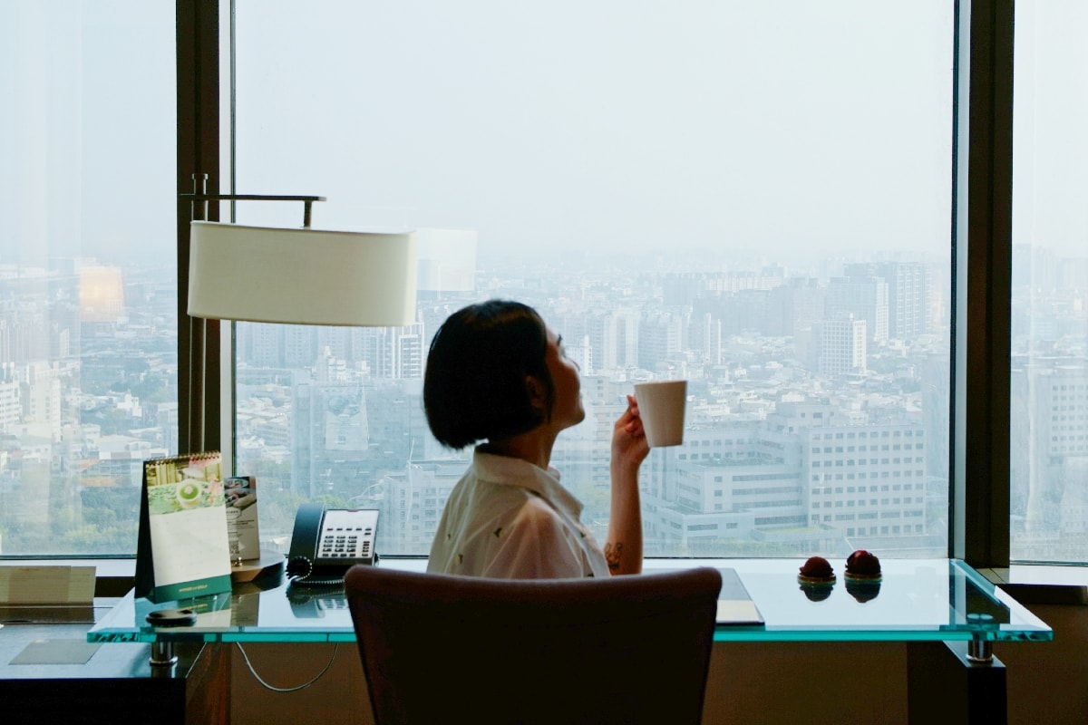 【台南住宿推薦】台南遠東香格里拉一泊二食，遠東CAFE五星印度特色料理，高樓美景住房推薦