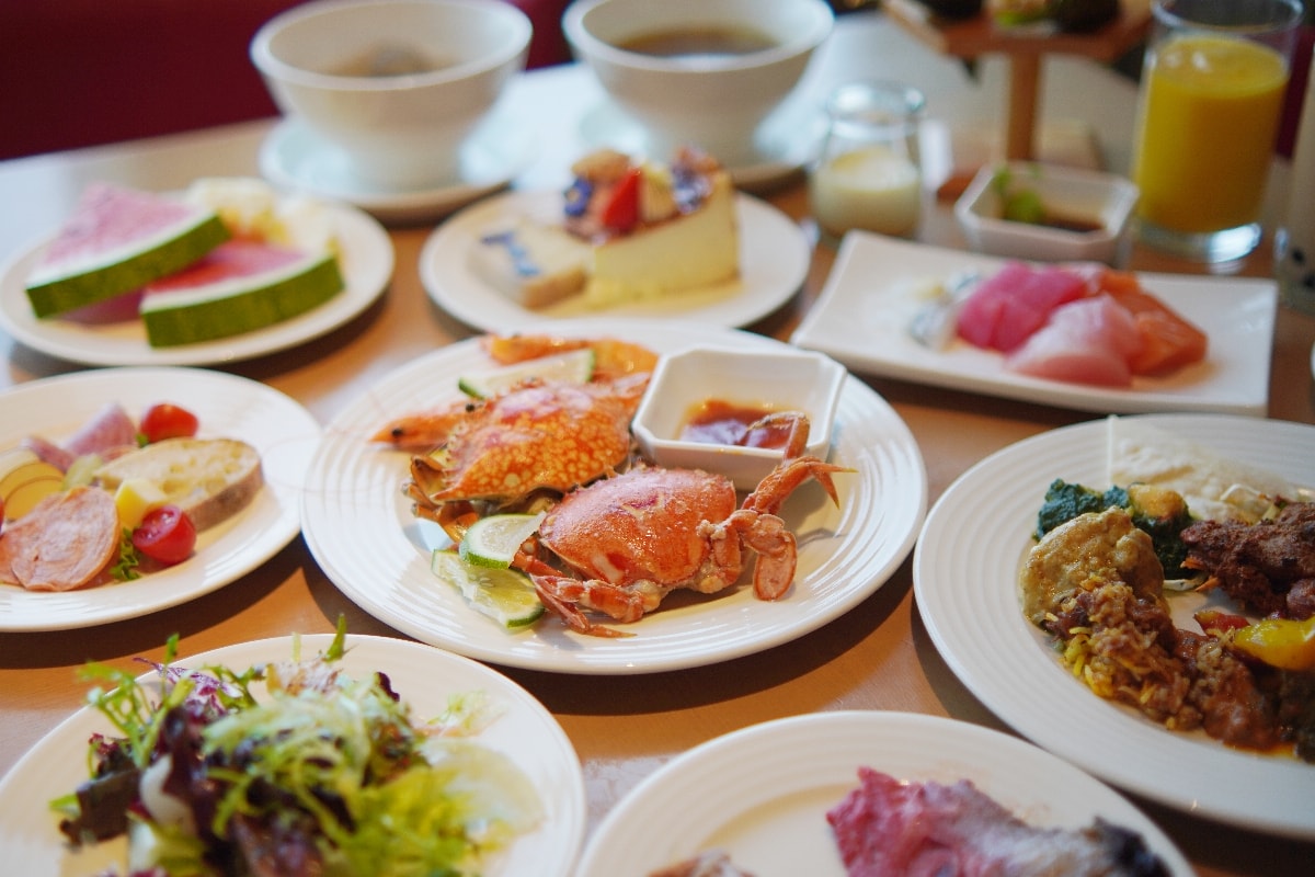 【台南遠東香格里拉】五星主廚加持，遠東Café自助餐廳，聚餐首選吃到幸福滿溢！