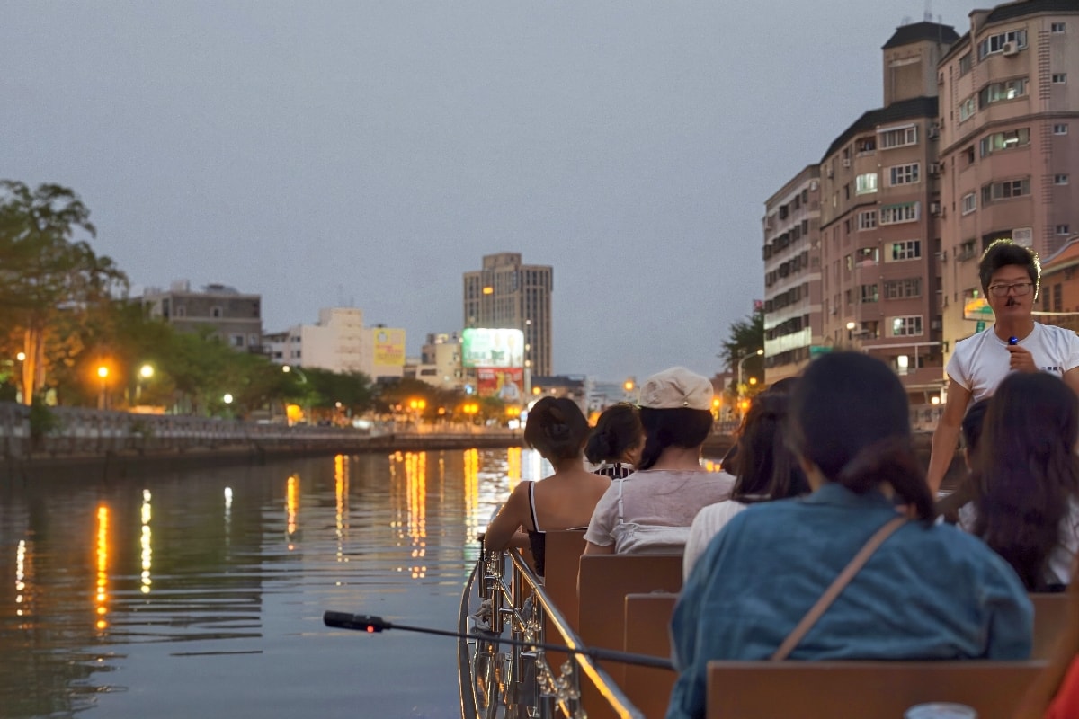 【台南運河百年慶典】立驛國際安平遊港遊運河，乘船巡遊穿越12座橋，重新感受台南之美