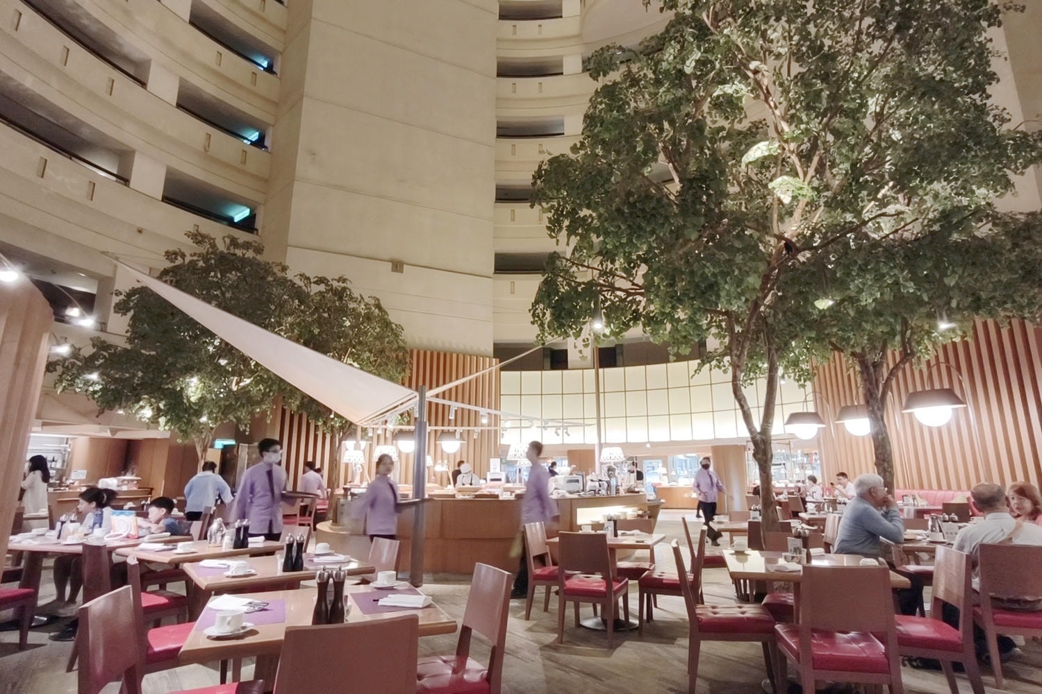 【台南遠東香格里拉】五星主廚加持，遠東Café自助餐廳，聚餐首選吃到幸福滿溢！