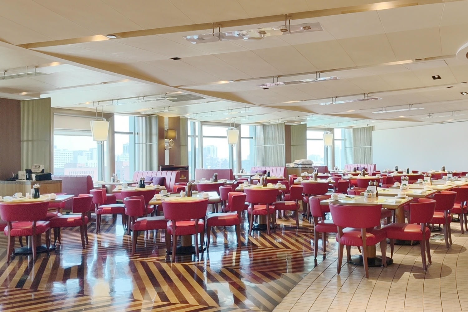 【台南遠東香格里拉】五星主廚加持，遠東Café自助餐廳，聚餐首選吃到幸福滿溢！