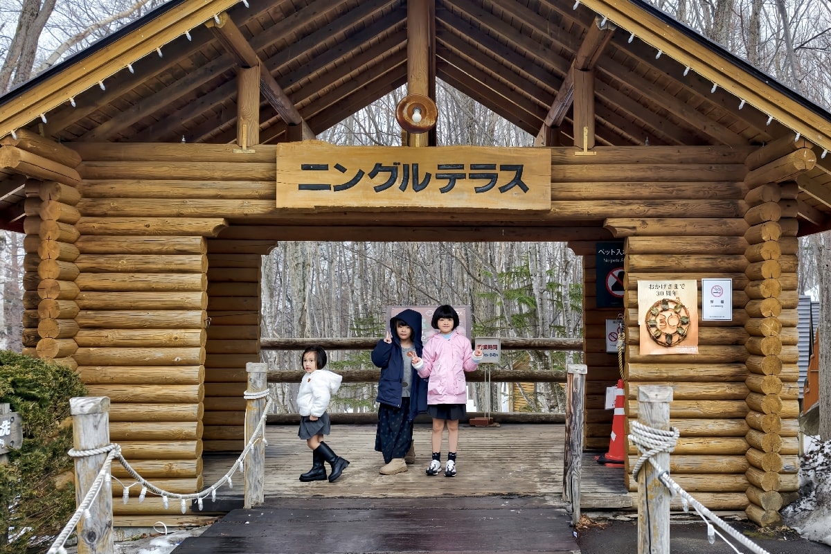 【北海道富良野】森林精靈露台,體驗夢幻冬季雪景,小木屋步道商店街,手工紀念品推薦 - 第14張圖 【北海道富良野】森林精靈露台,體驗夢幻冬季雪景,小木屋步道商店街,手工紀念品推薦