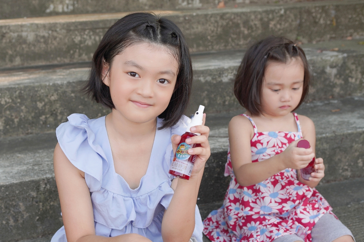 夏日必備！兒童防蚊噴霧推薦小不叮 – 紅茄舒涼驅蚊新概念守護孩子的夏日