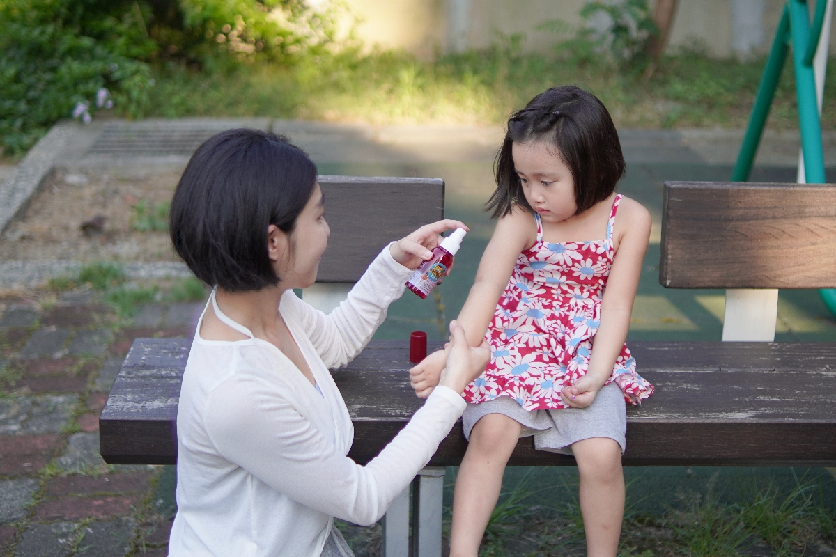 夏日必備！兒童防蚊噴霧推薦小不叮 – 紅茄舒涼驅蚊新概念守護孩子的夏日