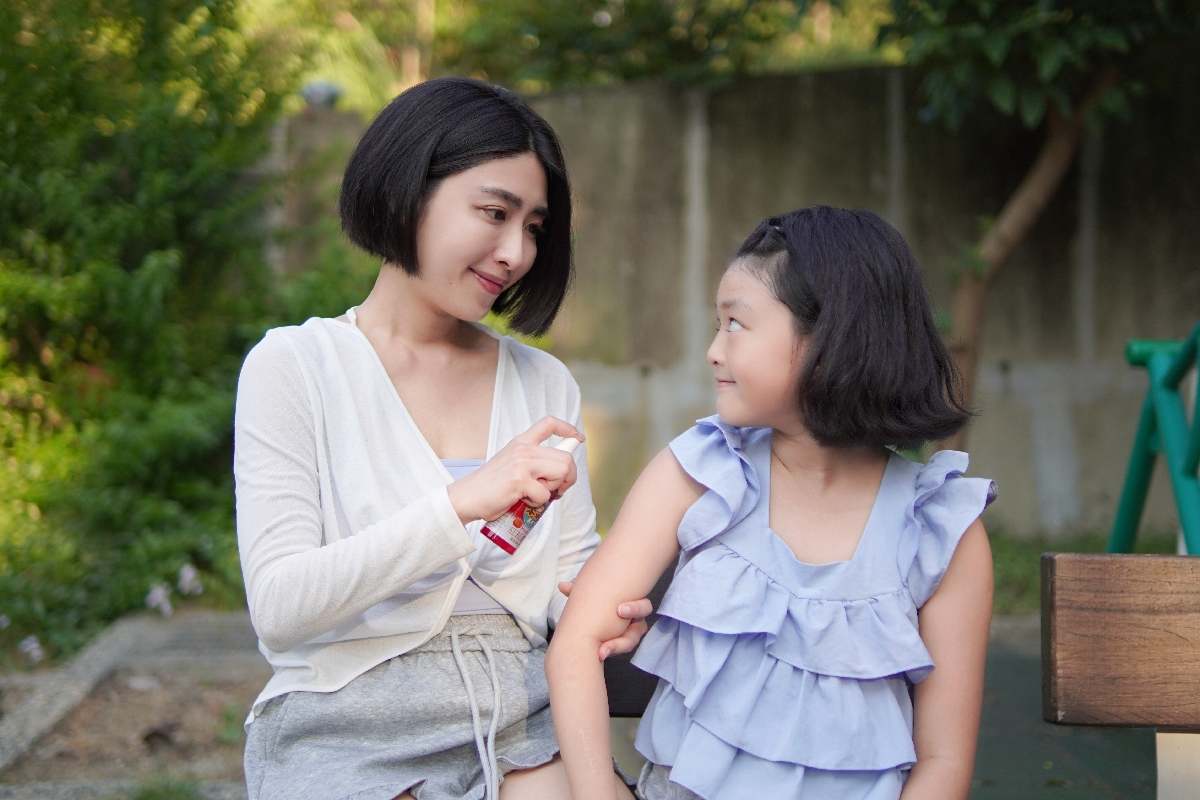夏日必備！兒童防蚊噴霧推薦小不叮 – 紅茄舒涼驅蚊新概念守護孩子的夏日
