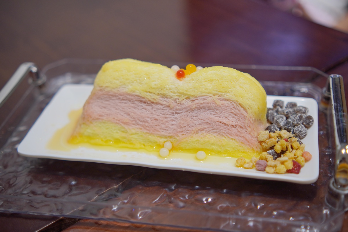 【萬芳醫院美食】饗食雪屋，夏日必吃浮誇系特色冰酥！三色視覺系絲絲入口、限定芒果、濃郁布蕾