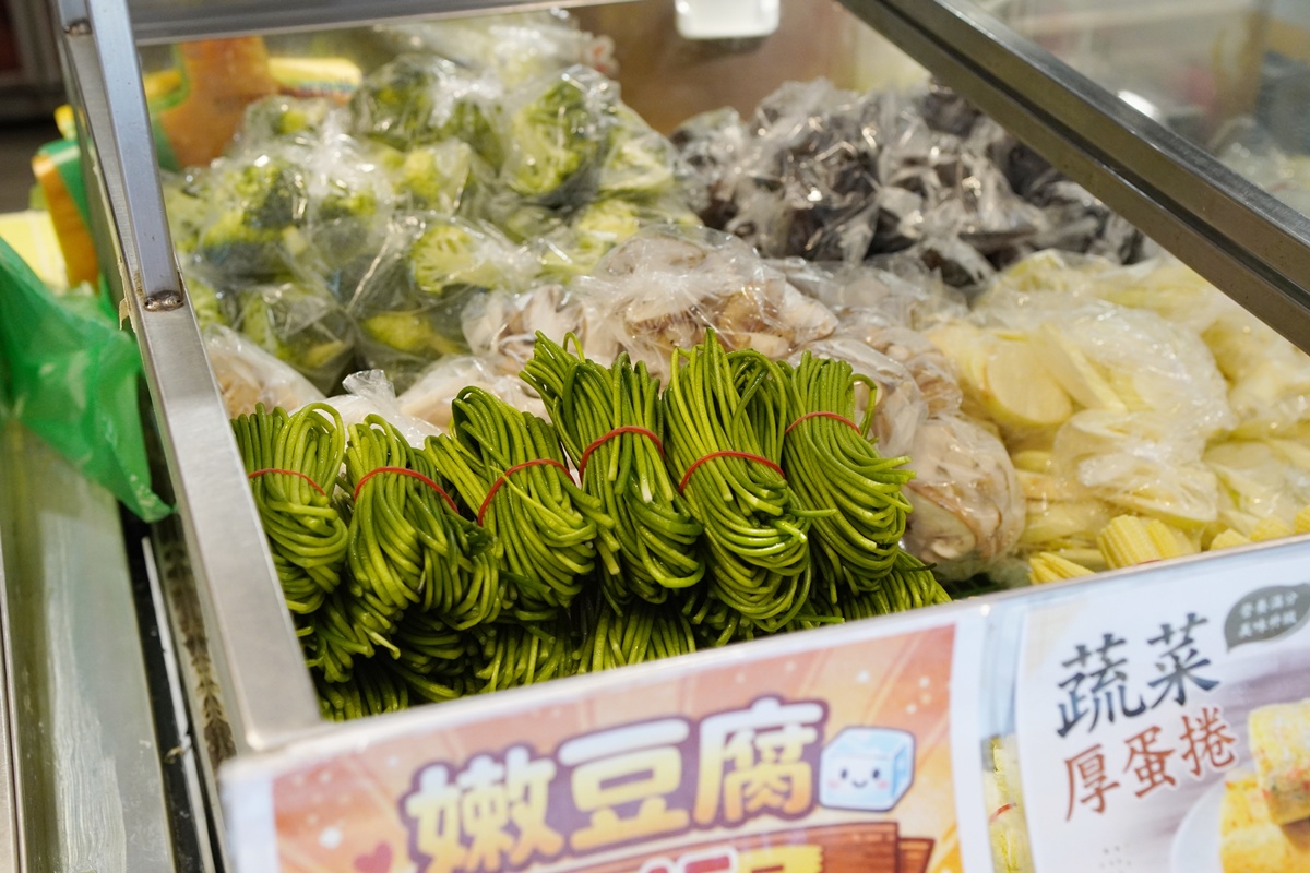 【台北文山美食】禎記滷味（中國科大總店）：萬芳醫院旁隱藏版美味！學生宵夜與追劇必備冷滷首選