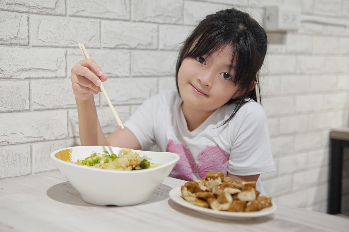 【台北文山美食】禎記滷味（中國科大總店）：萬芳醫院旁隱藏版美味！學生宵夜與追劇必備冷滷首選